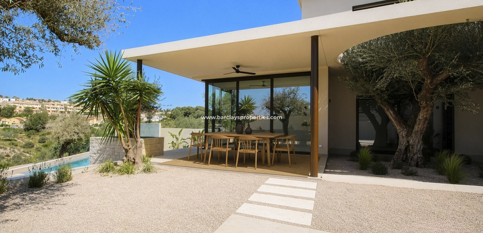 New Build - Fristaende Villa  - Urb. La Marina