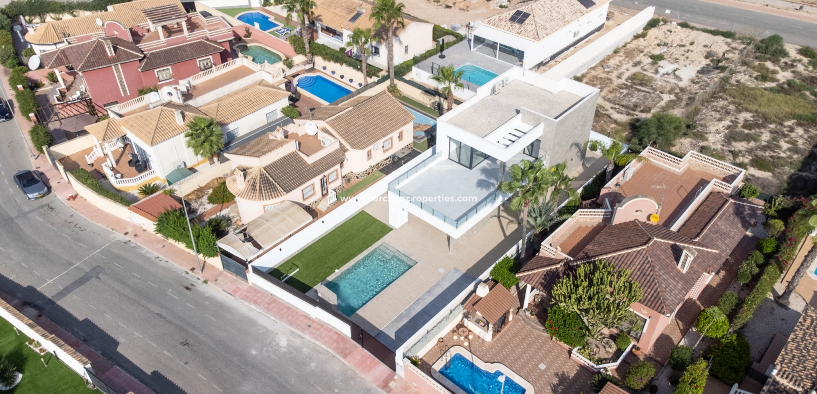 Nouvelle construction - Vrijstaande Villa - Urb. El Oasis - La Marina