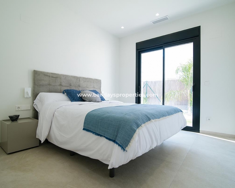 Nueva construcción  - Chalet Independiente - Los Montesinos - La Herrada