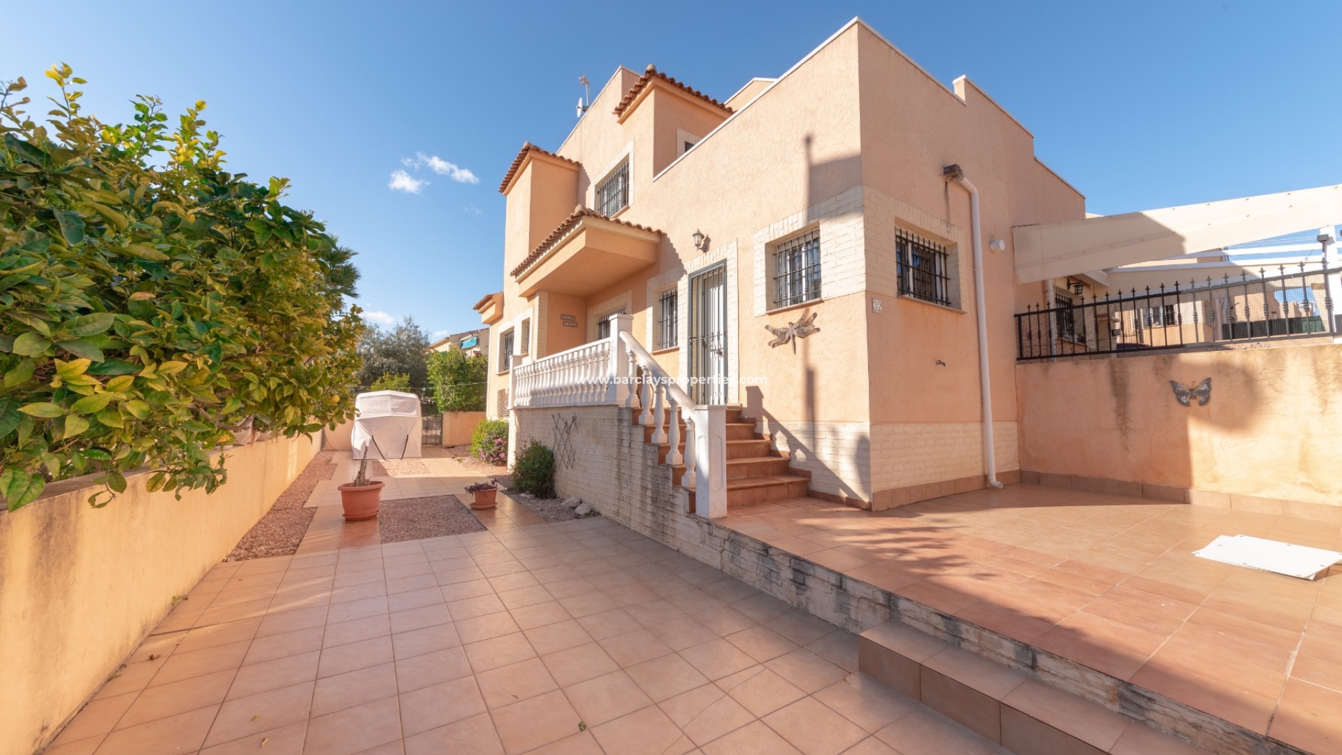 Parhus - Resale - Urb. La Marina - 5057