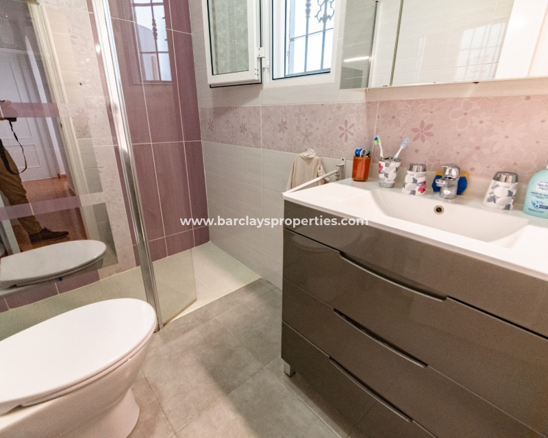 Quad property for sale in La Marina - Bathroom
