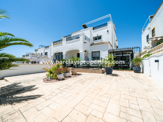 Quad · Resale · Urb. La Marina · Urb. La Marina
