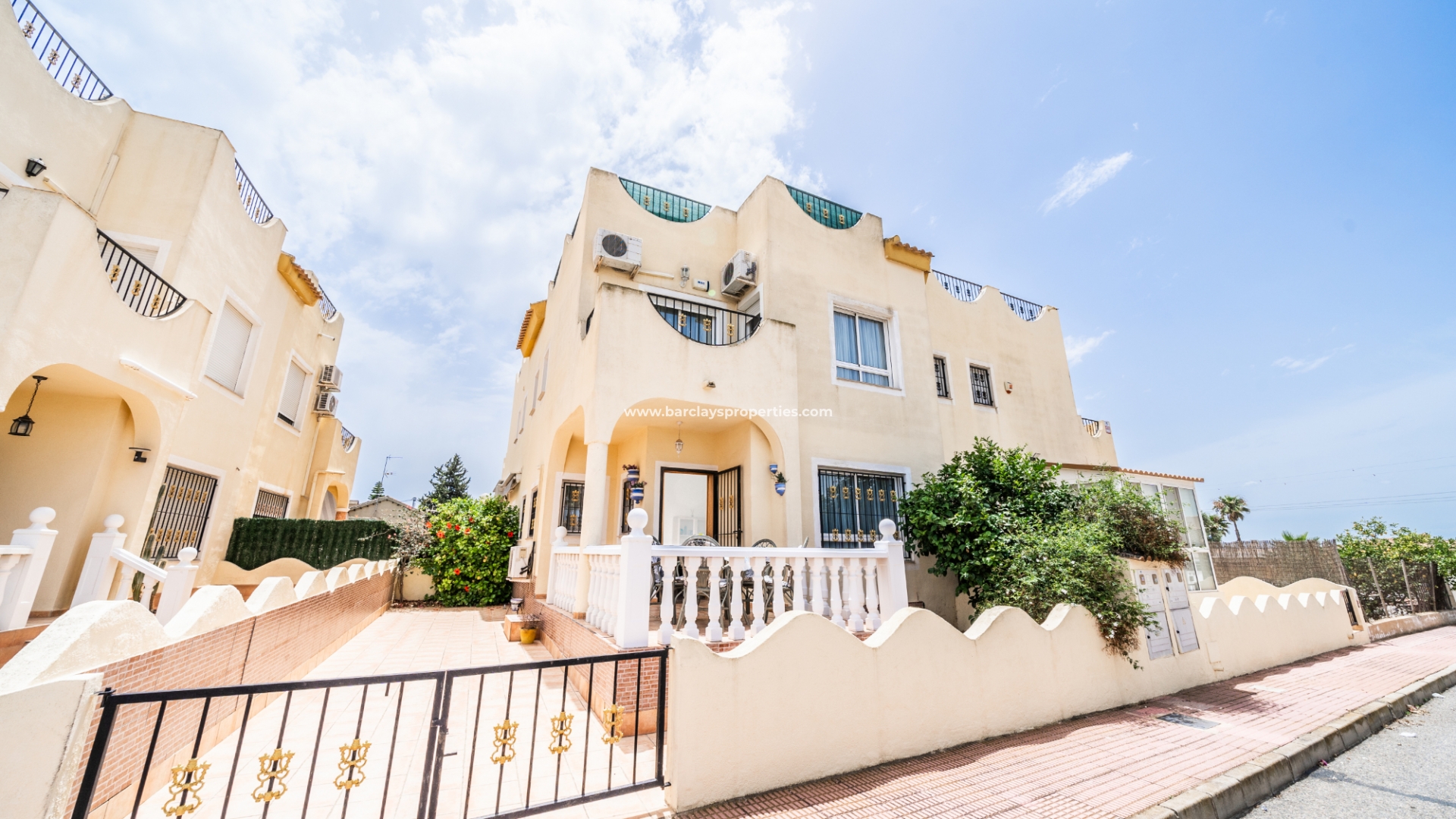 Quad - Revente - Urb. El Oasis - La Marina - 5687