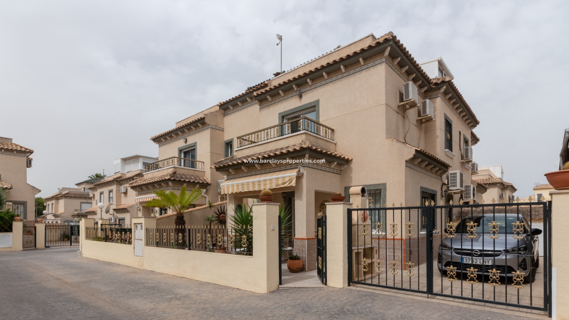 Quad - Venta - Urb. El Oasis - La Marina - 5151