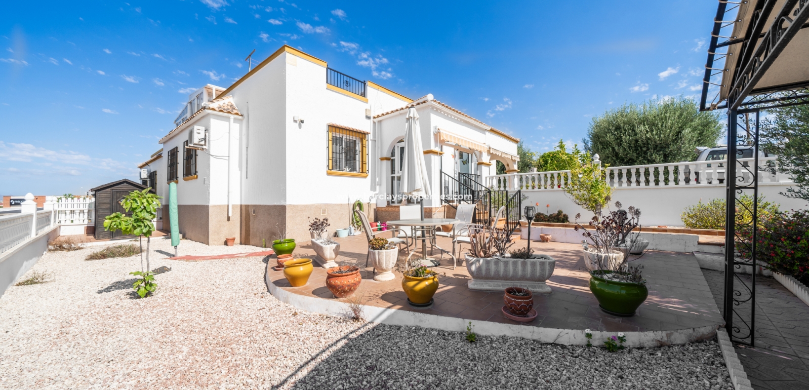 Quad Villa for Sale in La Marina 