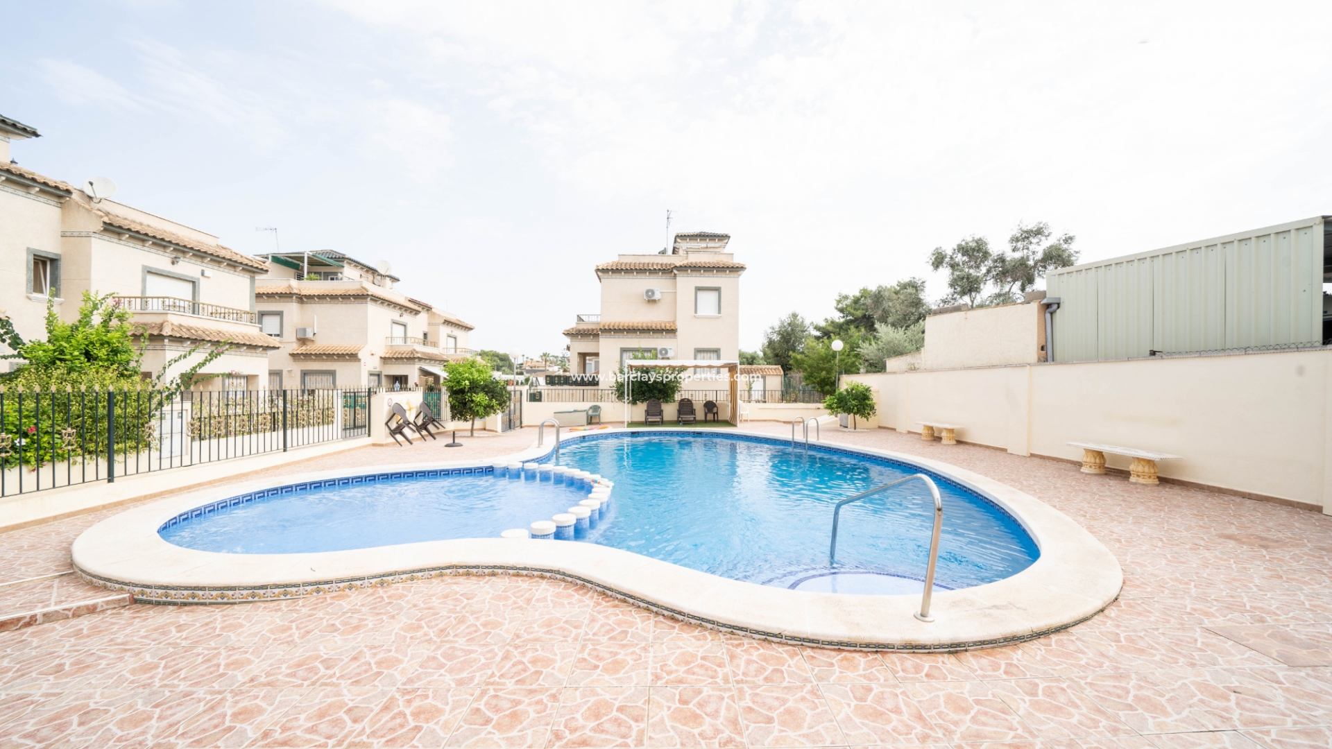 Quad - Wederverkoop - Urb. El Oasis - La Marina - 5461