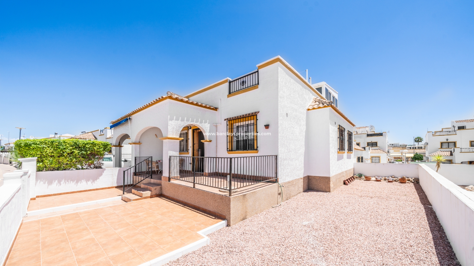 Quad - Wederverkoop - Urb. La Marina - 5690