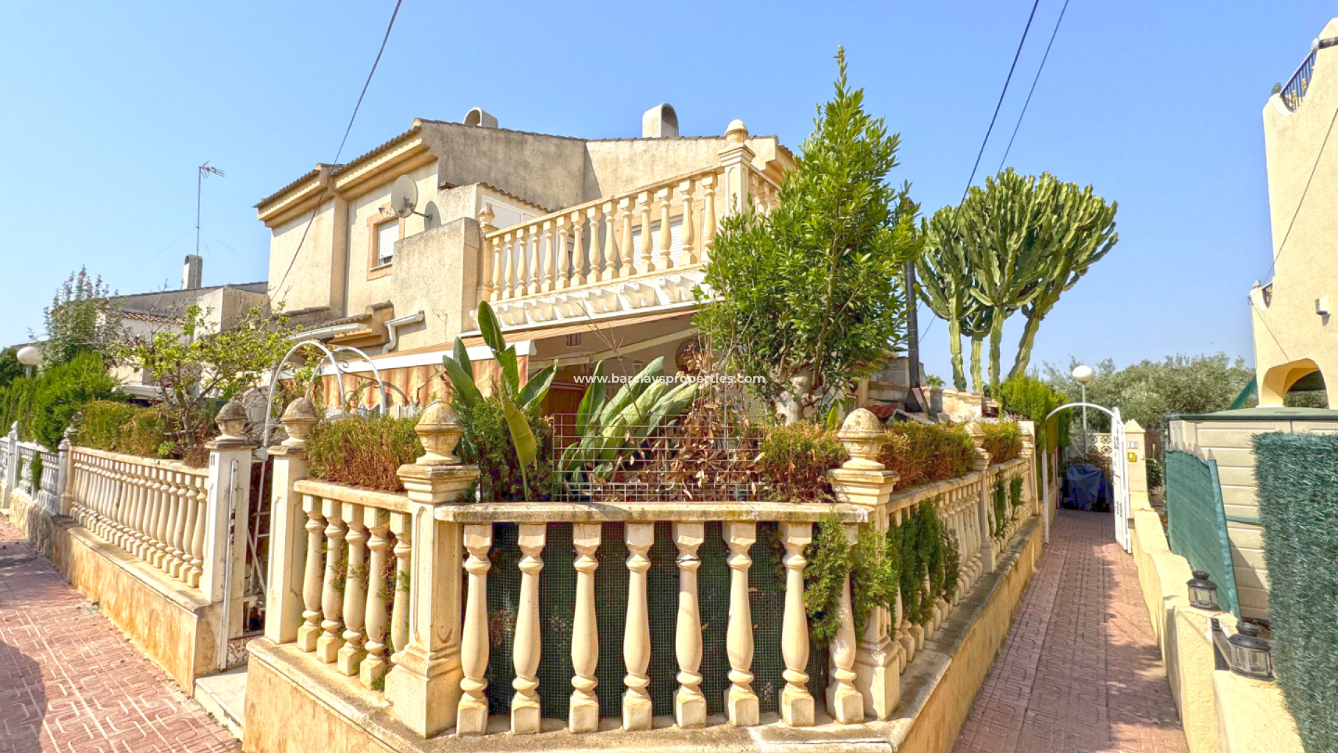 Quad - Wederverkoop - Urb. La Marina - 6025