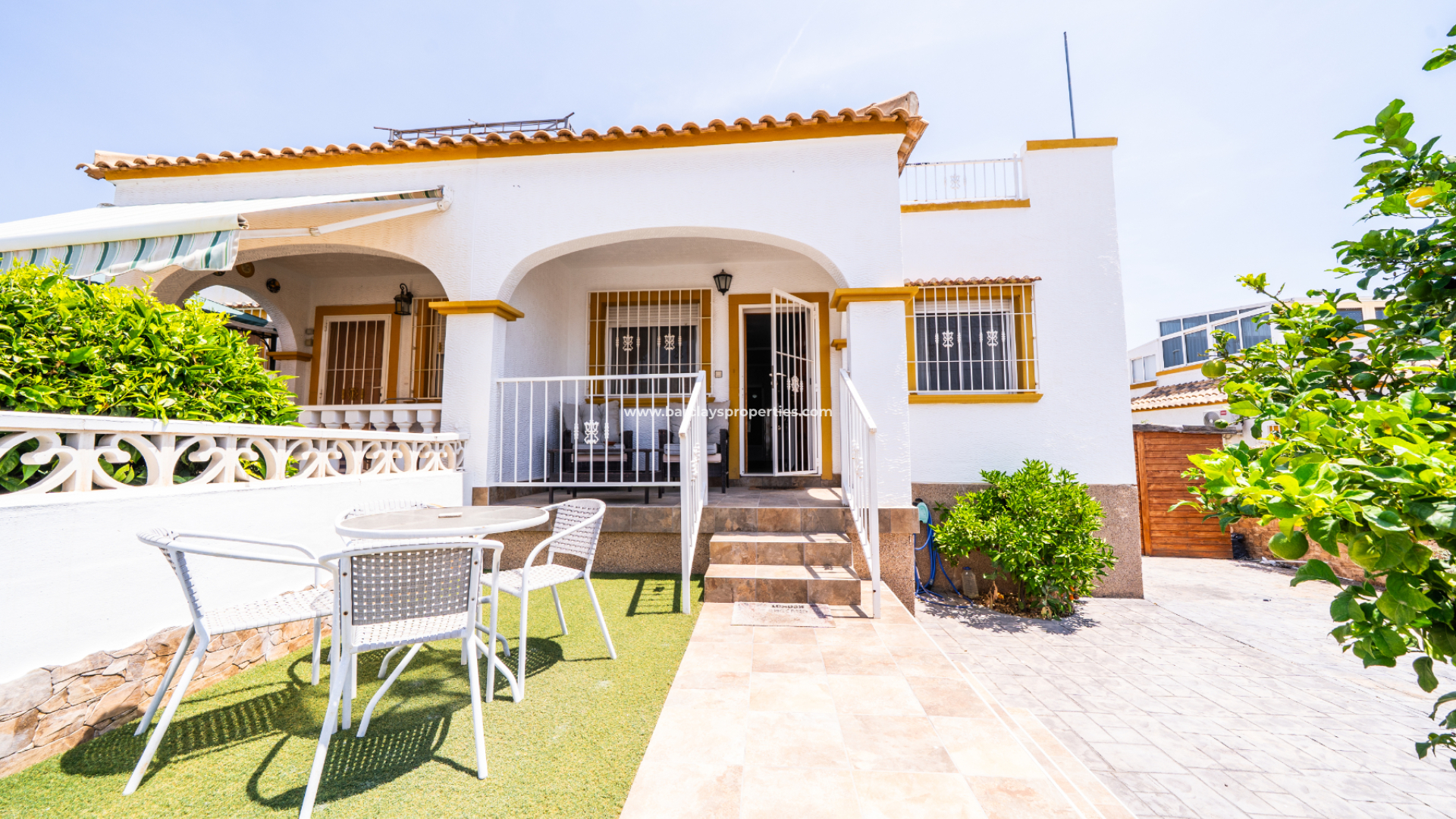 Quad - Wederverkoop - Urb. La Marina - 6182