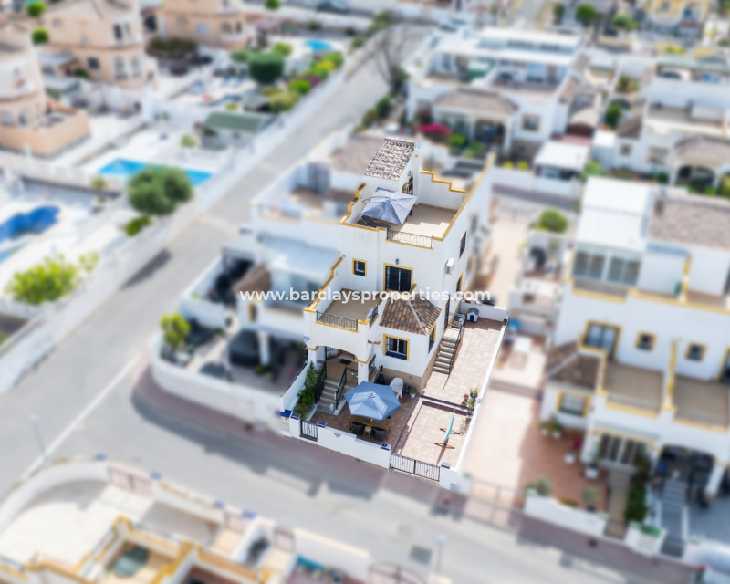 Quad - Wederverkoop - Urb. La Marina - Urb. La Marina