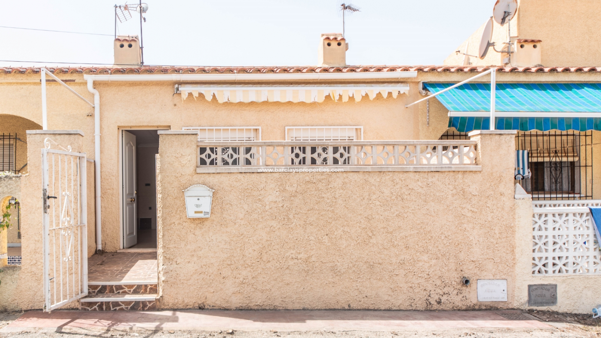 Radhus - Resale - Urb. La Marina - 5470