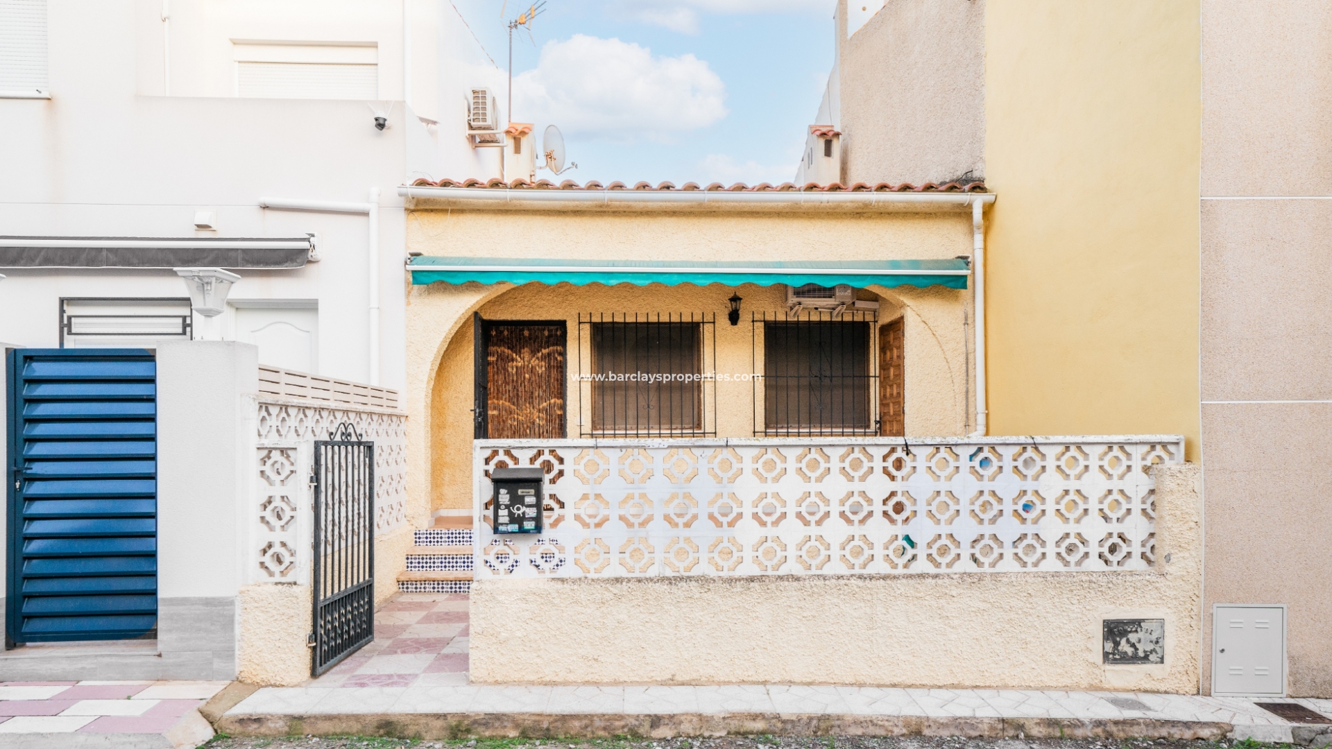 Radhus - Resale - Urb. La Marina - 5766