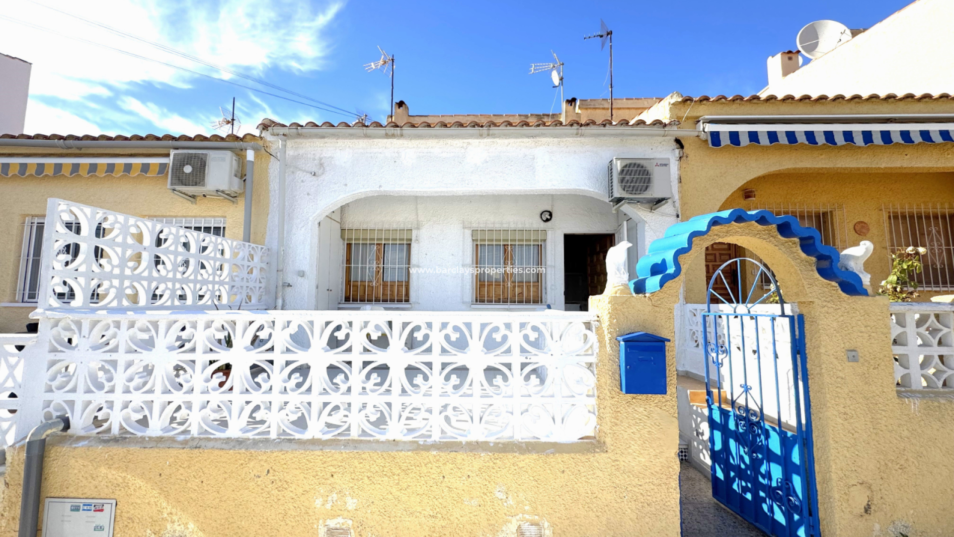 Radhus - Resale - Urb. La Marina - 5865