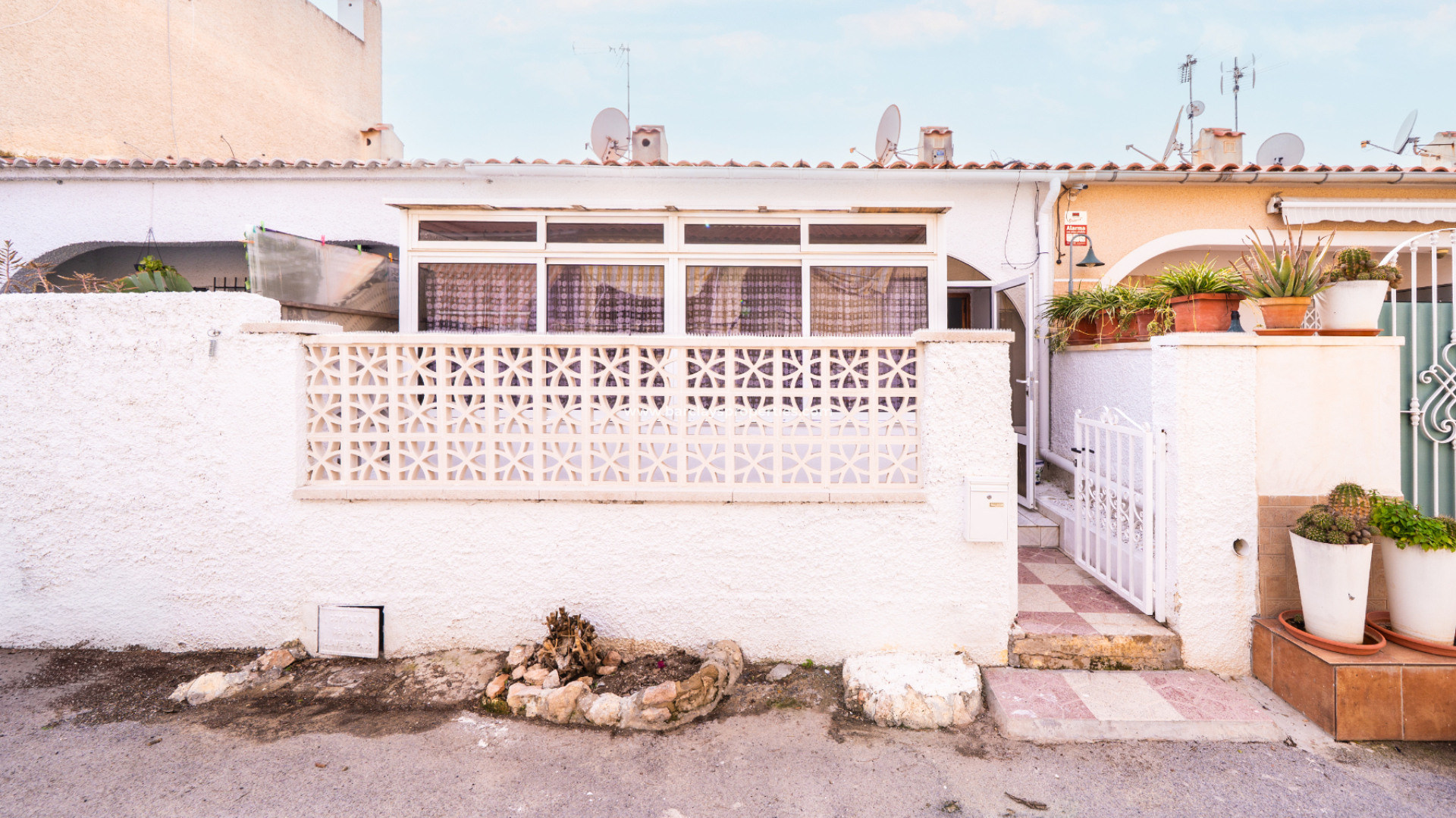 Radhus - Resale - Urb. La Marina - 6113