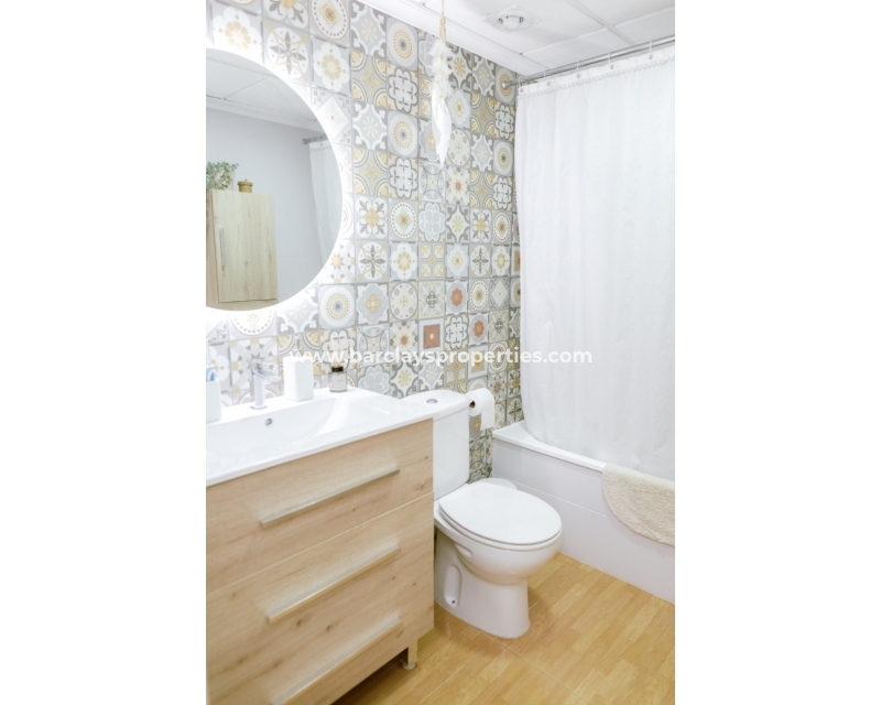 Resale - Apartment - La Marina Village