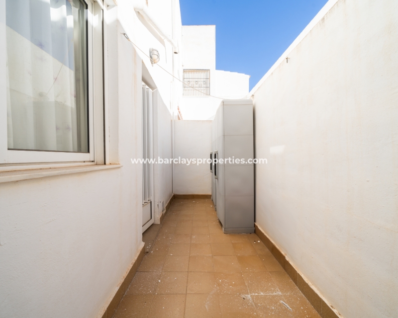 Resale - Apartment - Urb. La Marina