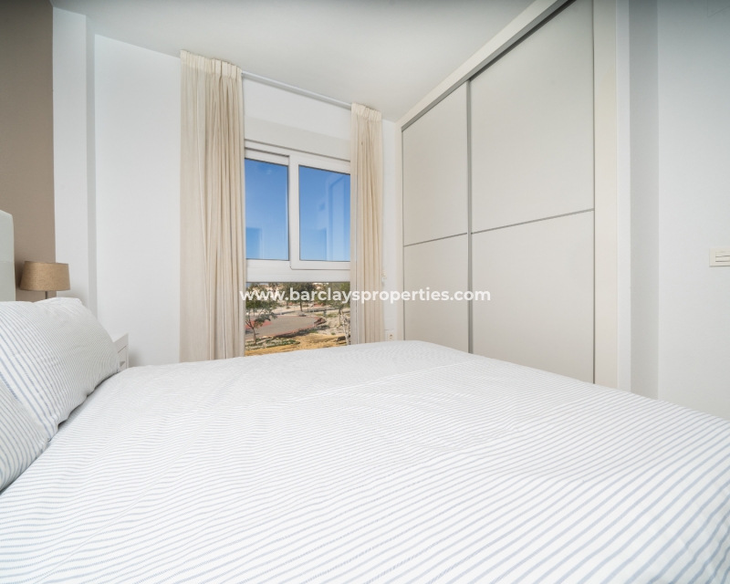 Resale - Apartment - Urb. La Marina