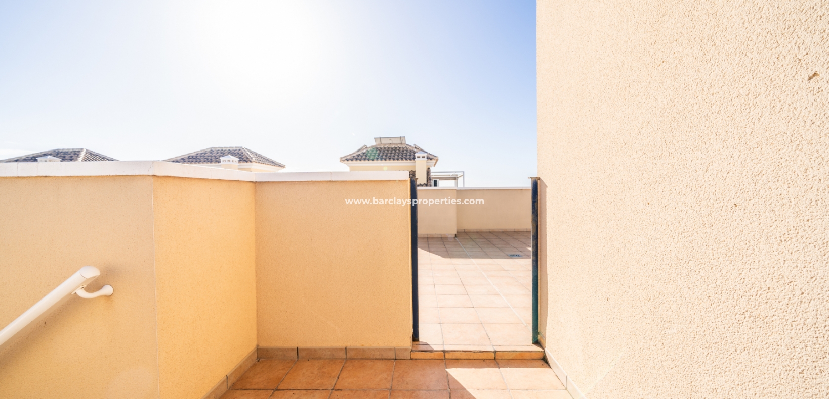 Resale - Apartment - Urb. La Marina