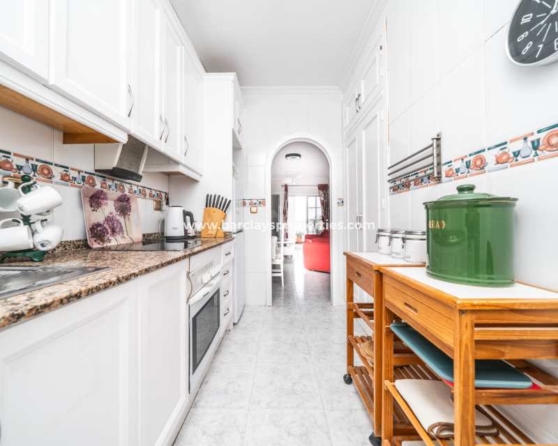 Resale - Apartment - Urb. La Marina