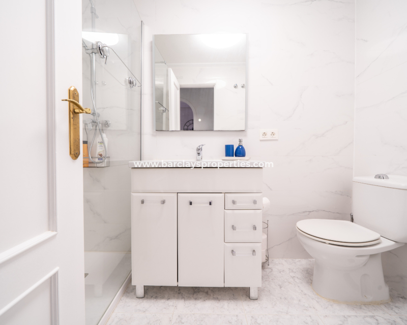 Resale - Apartment - Urb. La Marina