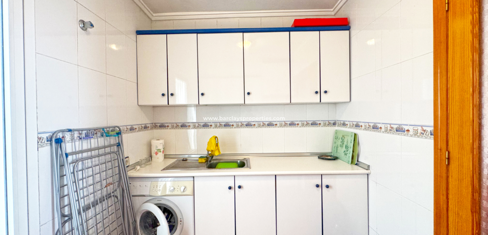 Resale - Apartment - Urb. La Marina