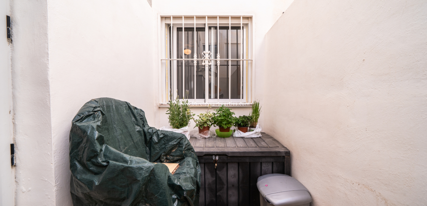 Resale - Apartment - Urb. La Marina