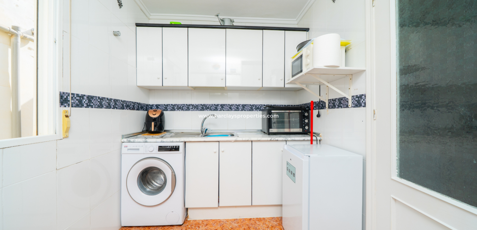 Resale - Apartment - Urb. La Marina