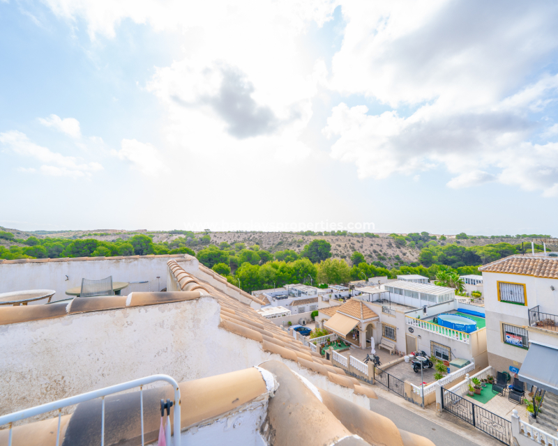 Resale - Apartment - Urb. La Marina