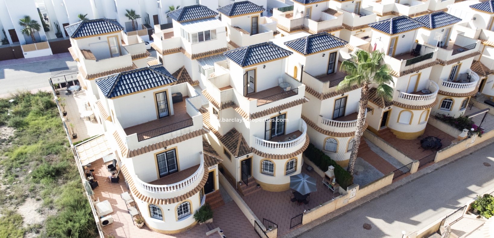 Resale - Detached - Urb. El Oasis - La Marina