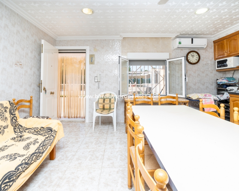 Resale - Detached - Urb. El Oasis - La Marina