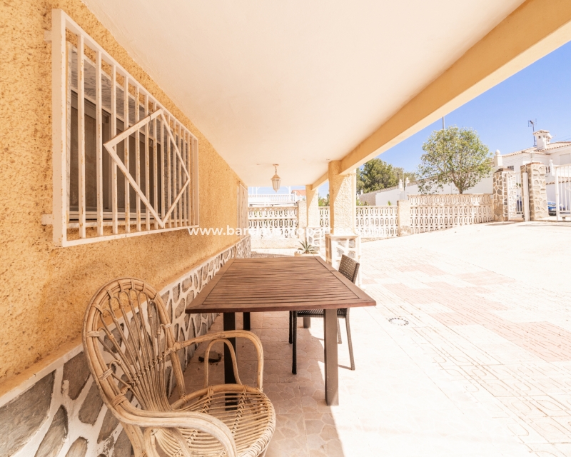 Resale - Detached - Urb. El Oasis - La Marina