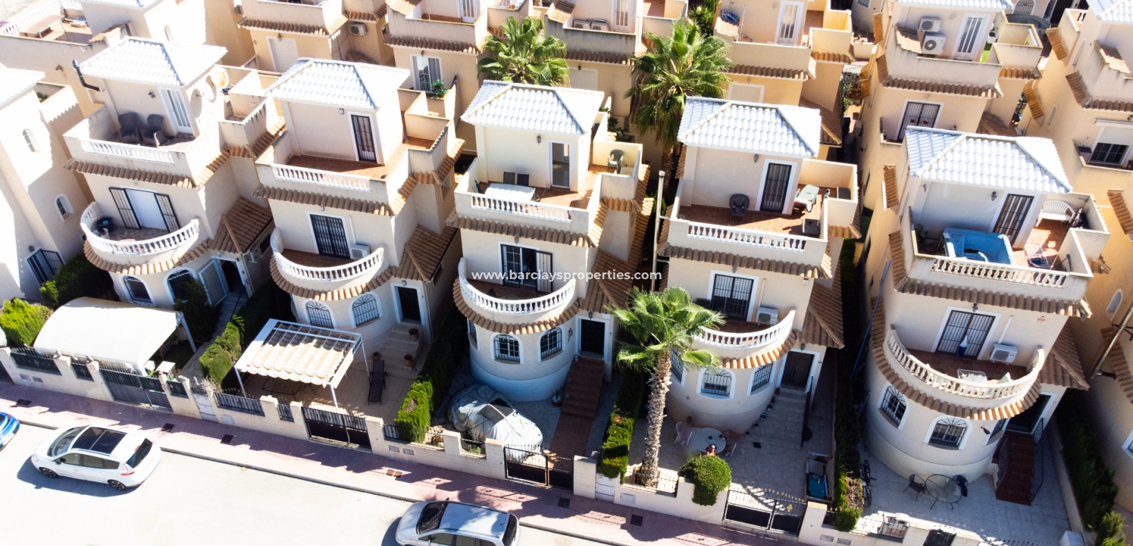 Resale - Detached - Urb. El Oasis - La Marina