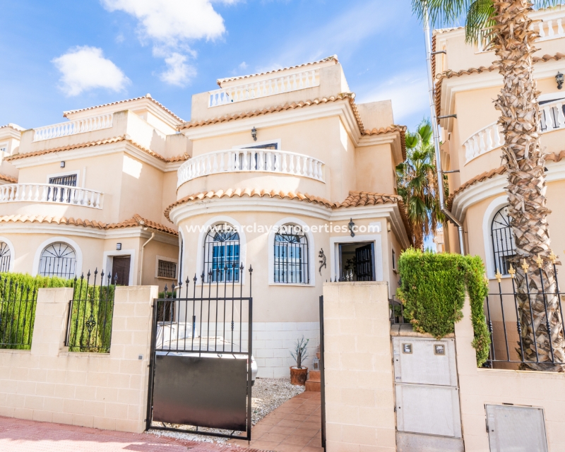 Resale - Detached - Urb. El Oasis - La Marina