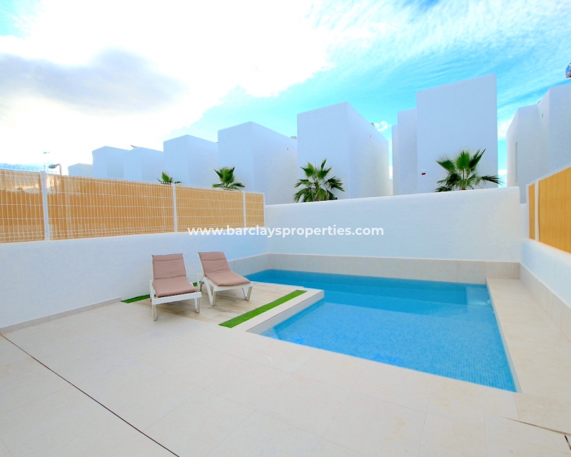 Resale - Detached - Urb. El Oasis - La Marina