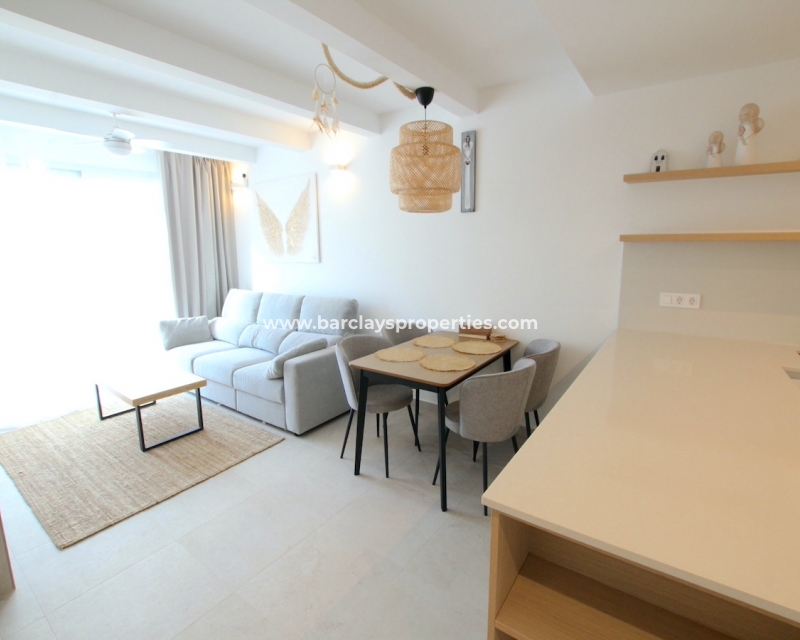 Resale - Detached - Urb. El Oasis - La Marina