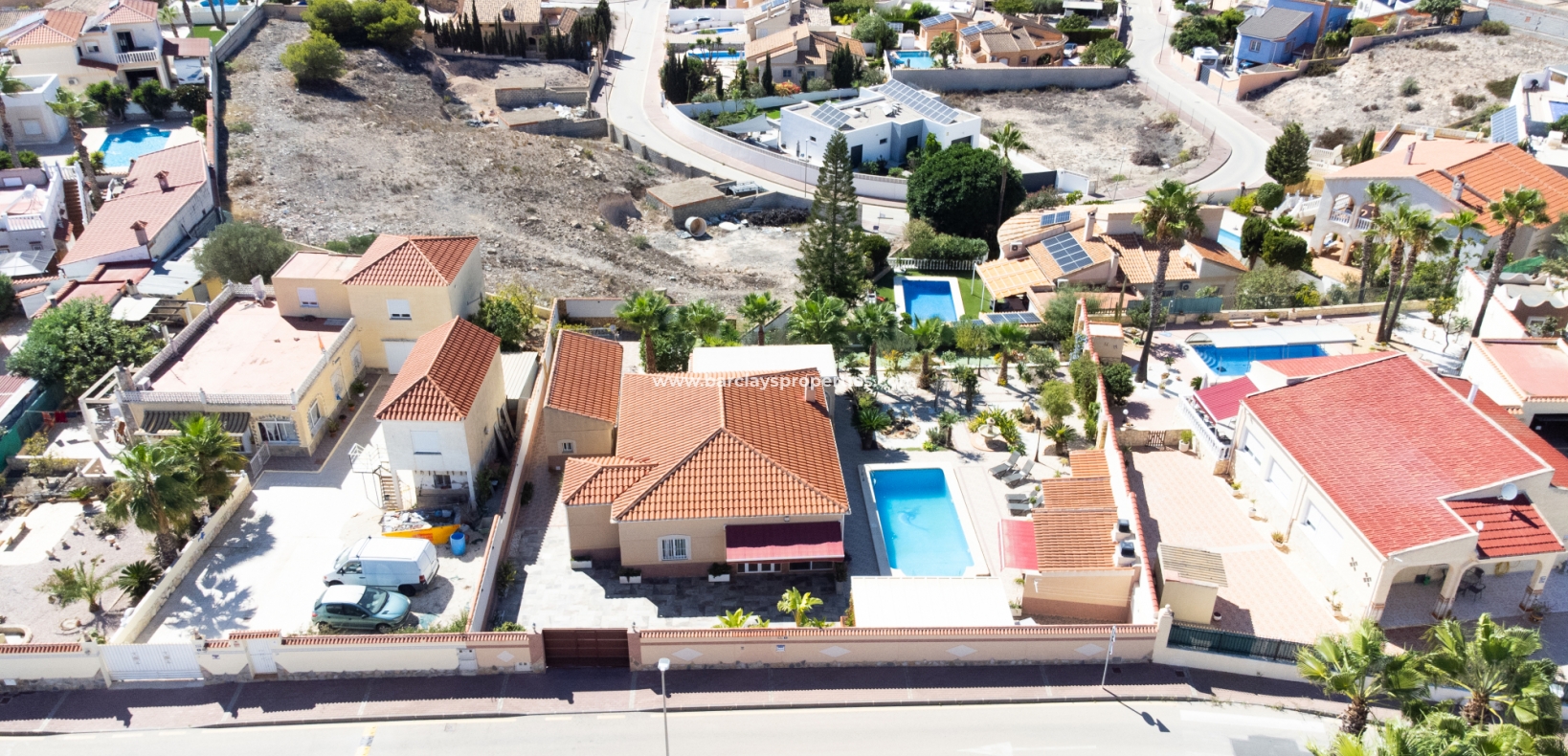 Resale - Detached - Urb. La Escuera