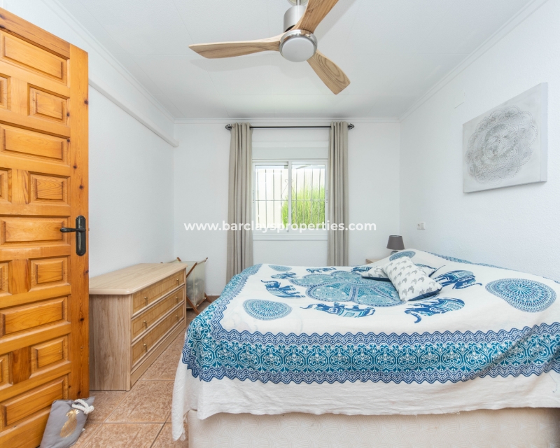 Resale - Detached - Urb. La Marina