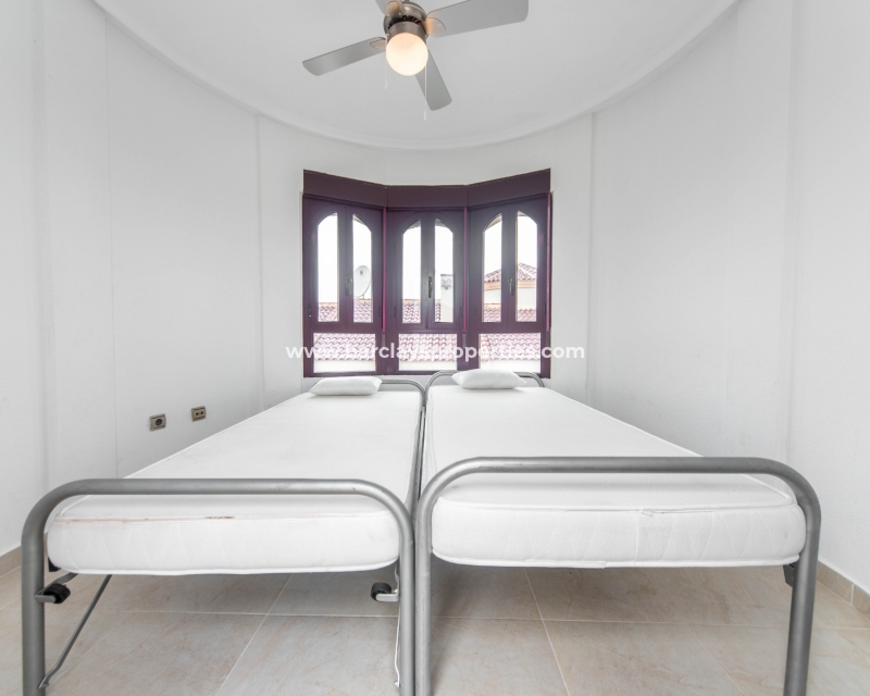 Resale - Detached - Urb. La Marina