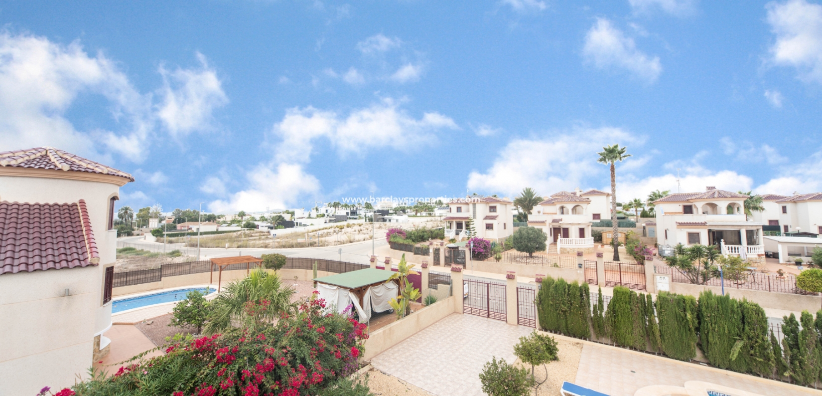 Resale - Detached - Urb. La Marina