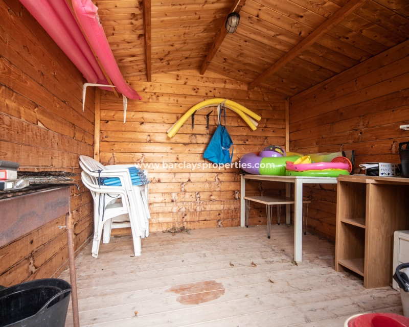 Resale - Detached - Urb. La Marina