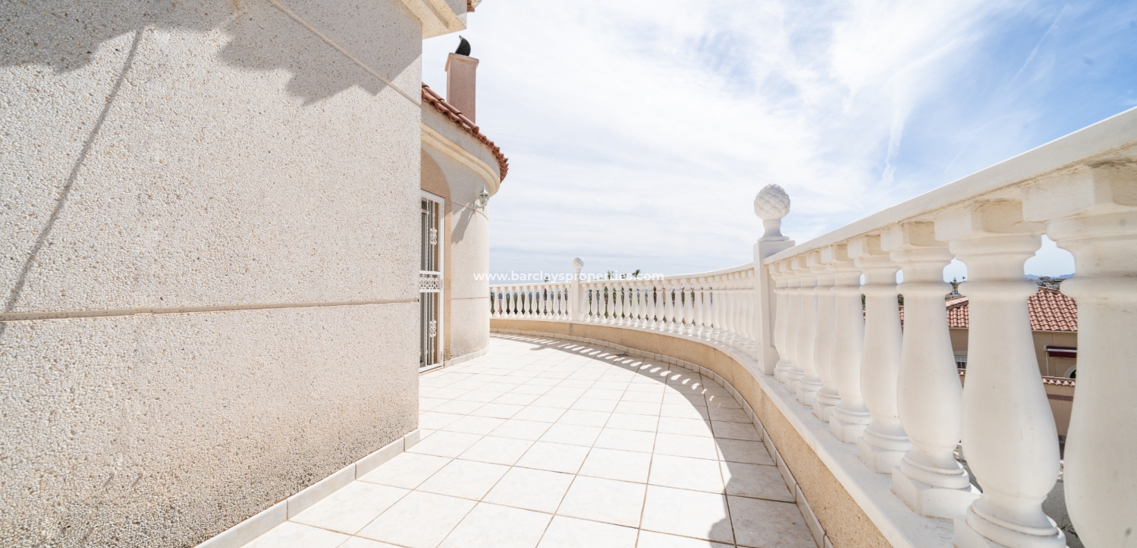 Resale - Detached - Urb. La Marina