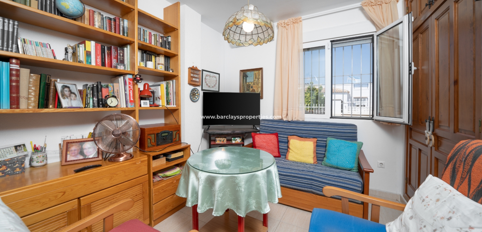 Resale - Detached - Urb. La Marina