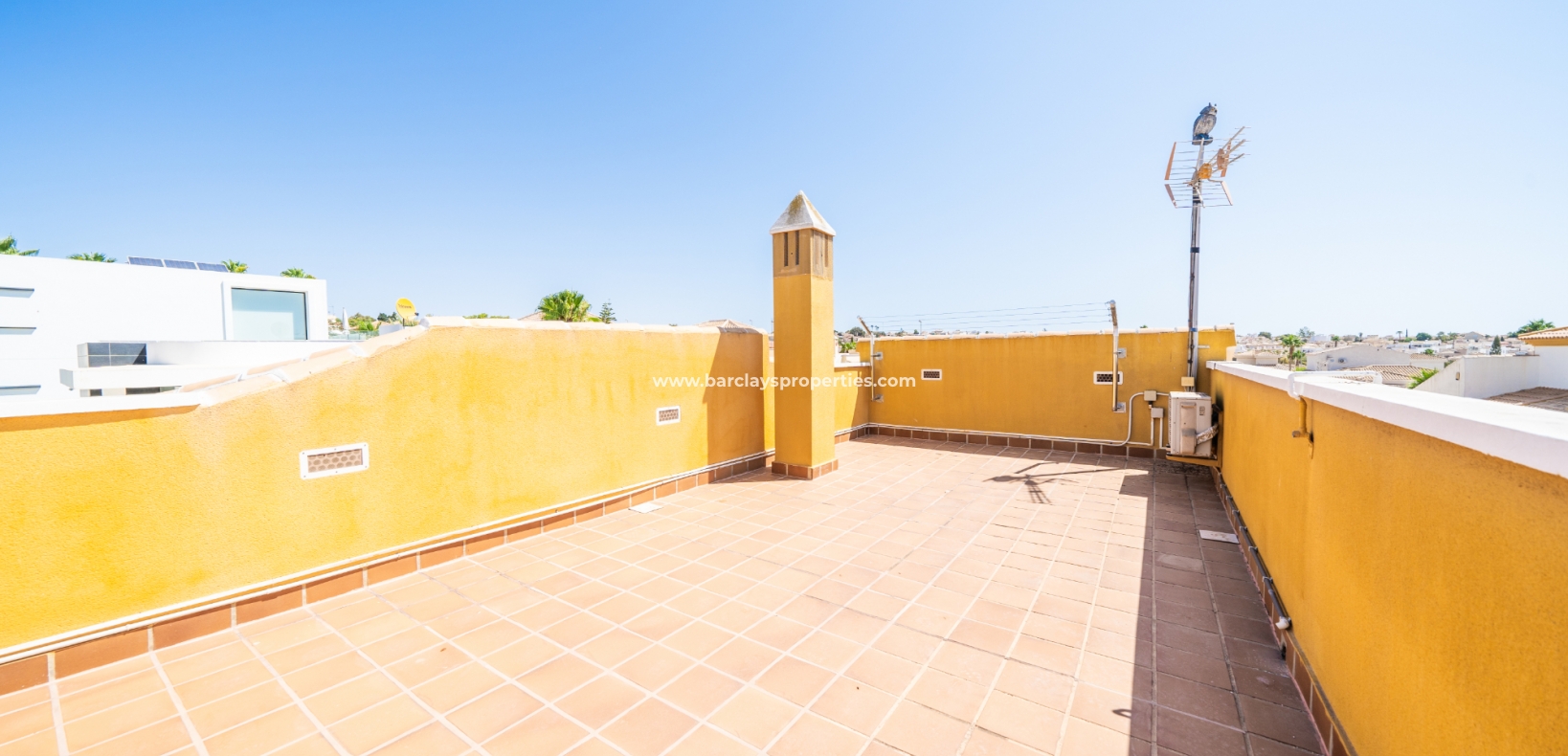 Resale - Detached - Urb. La Marina