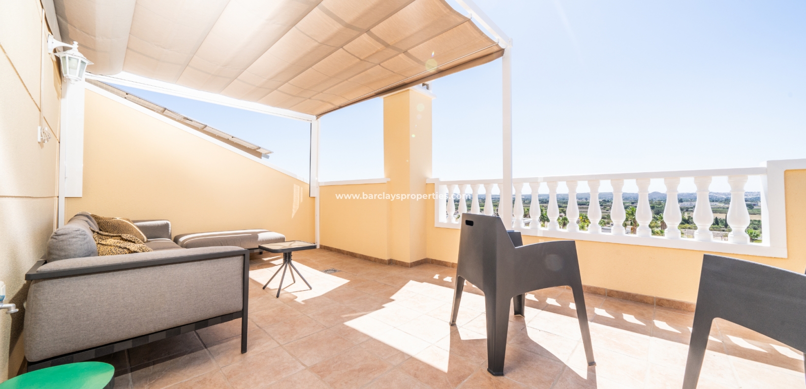 Resale - Detached - Urb. La Marina