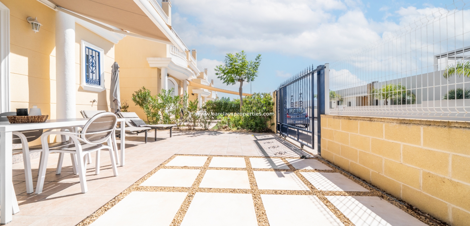 Resale - Detached - Urb. La Marina