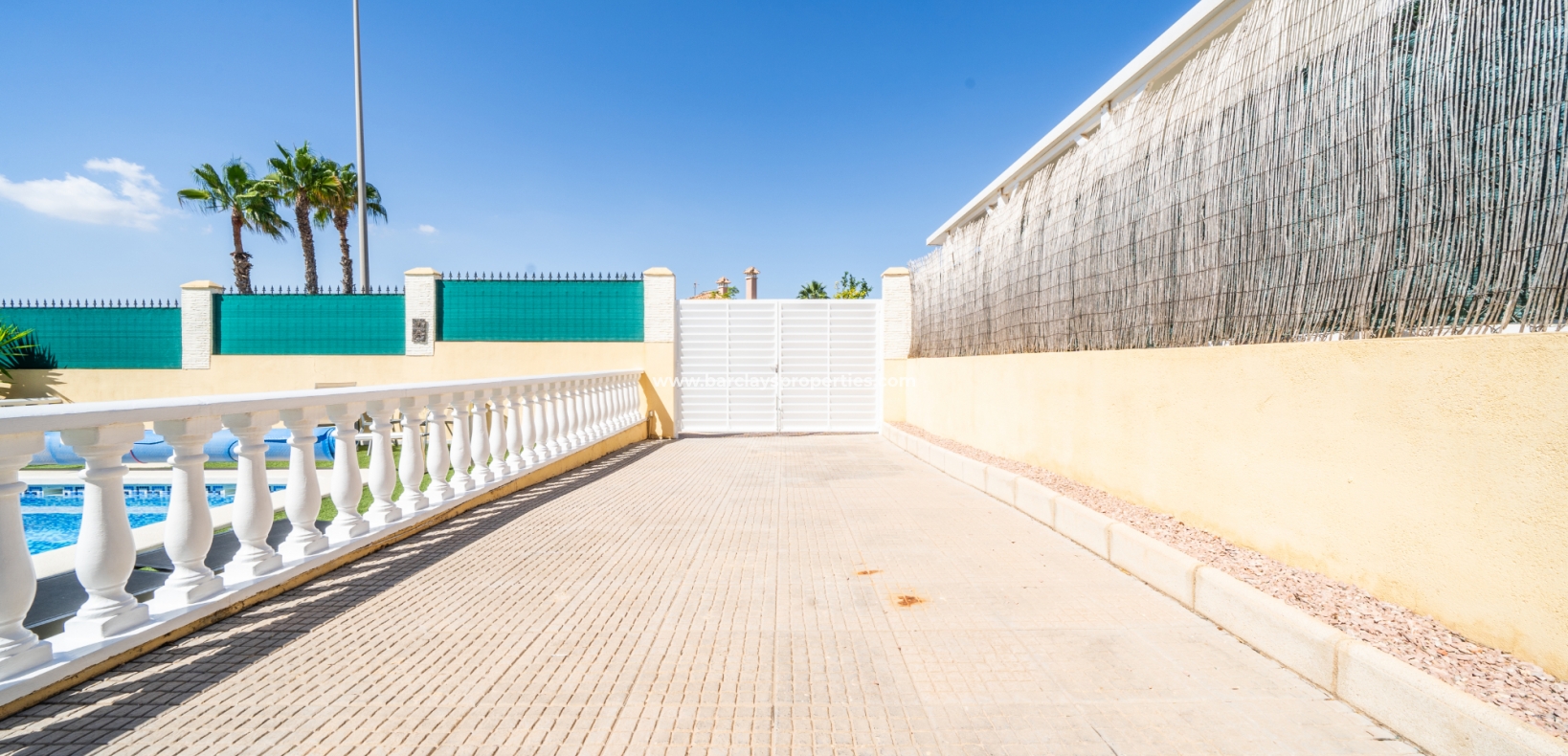 Resale - Detached - Urb. La Marina