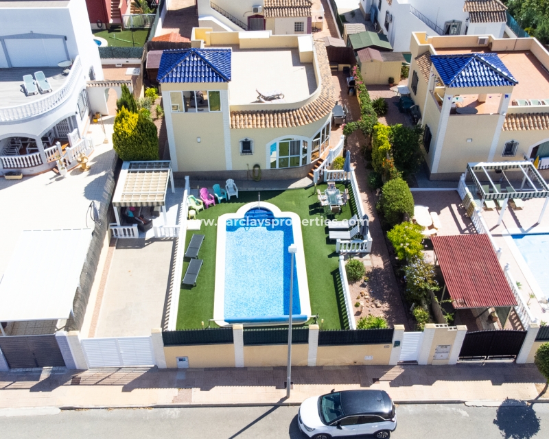 Resale - Detached - Urb. La Marina