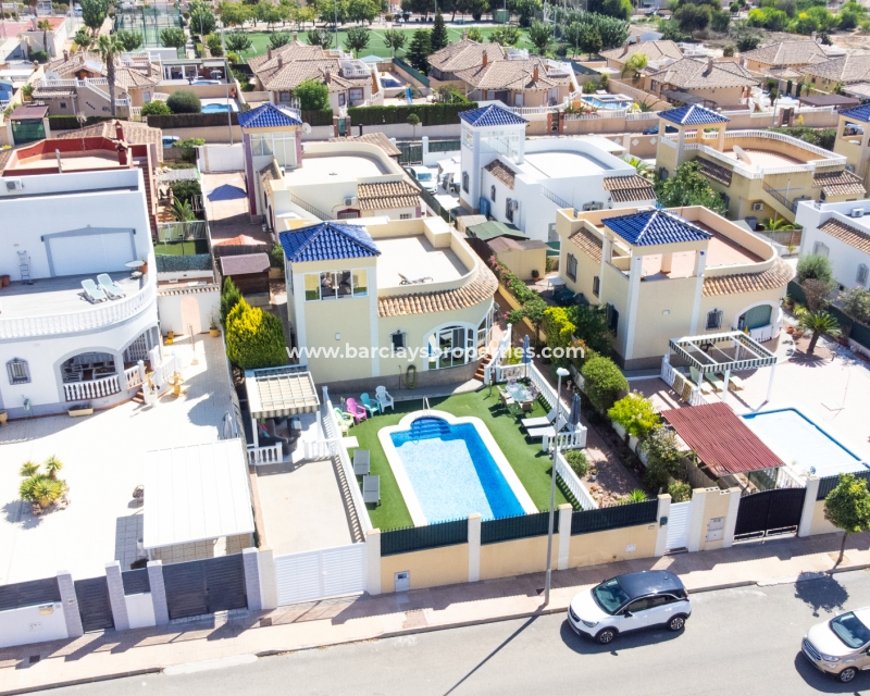 Resale - Detached - Urb. La Marina