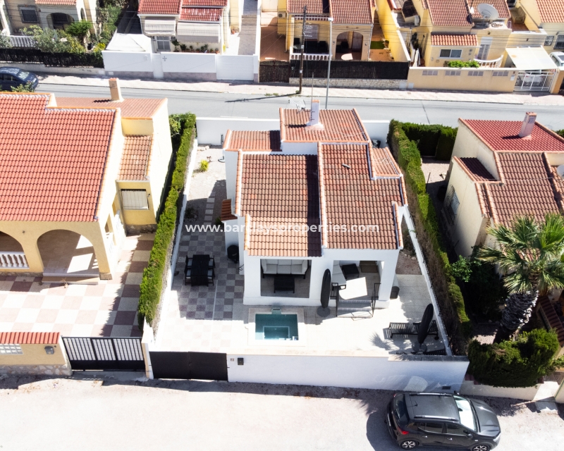 Resale - Detached - Urb. La Marina