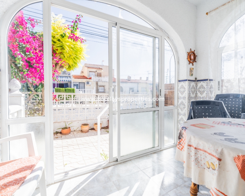 Resale - Detached - Urb. La Marina